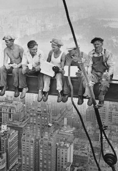 BN Wallcoverings No Limits 30562 New York Workers 1
