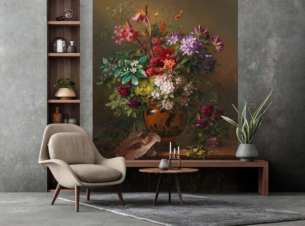 Stilleven met bloemen in een Griekse vaas: allegorie op de Lente RM70